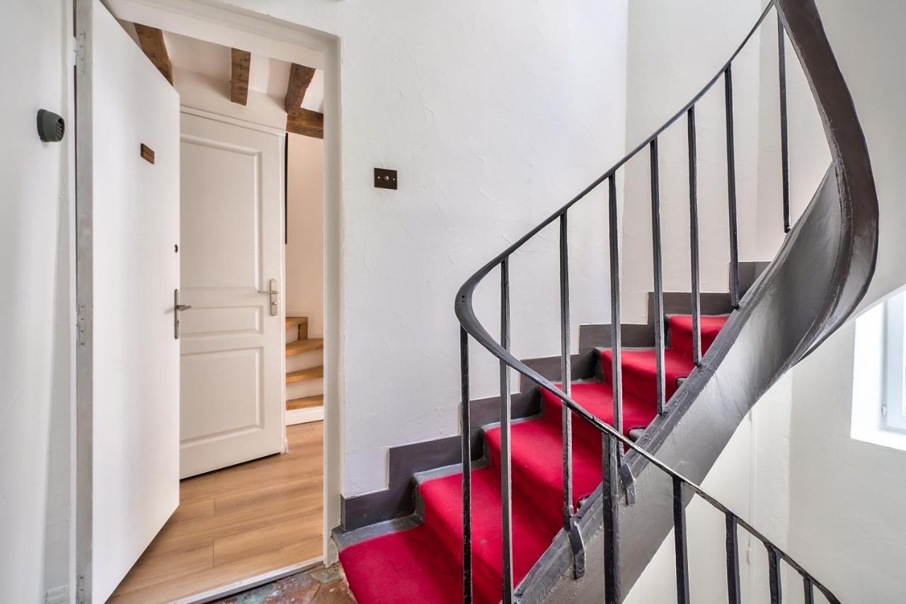 Stylish Mezzanine Studio In The Heart Of Paris 3F Exterior photo